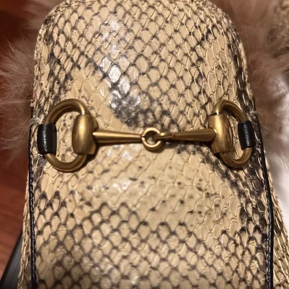 Authentic Women’s Gucci Princeton Slipper with Lamb Wool! - Picture 5 of 7